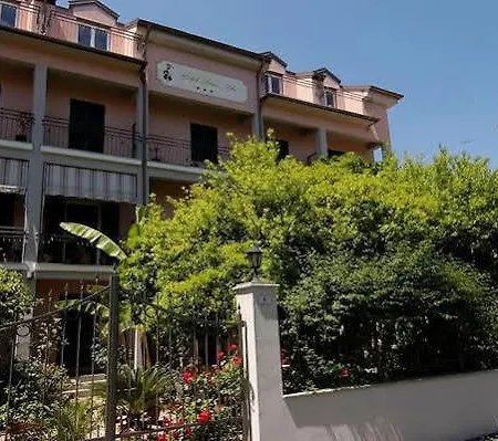 Baia Blu Ξενοδοχείο Αλάσιο