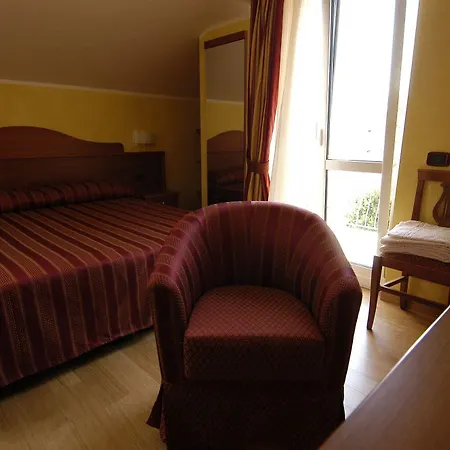 Baia Blu ألاسيو