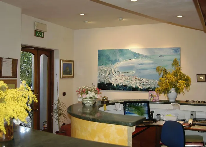 Baia Blu ホテル アラッシオ